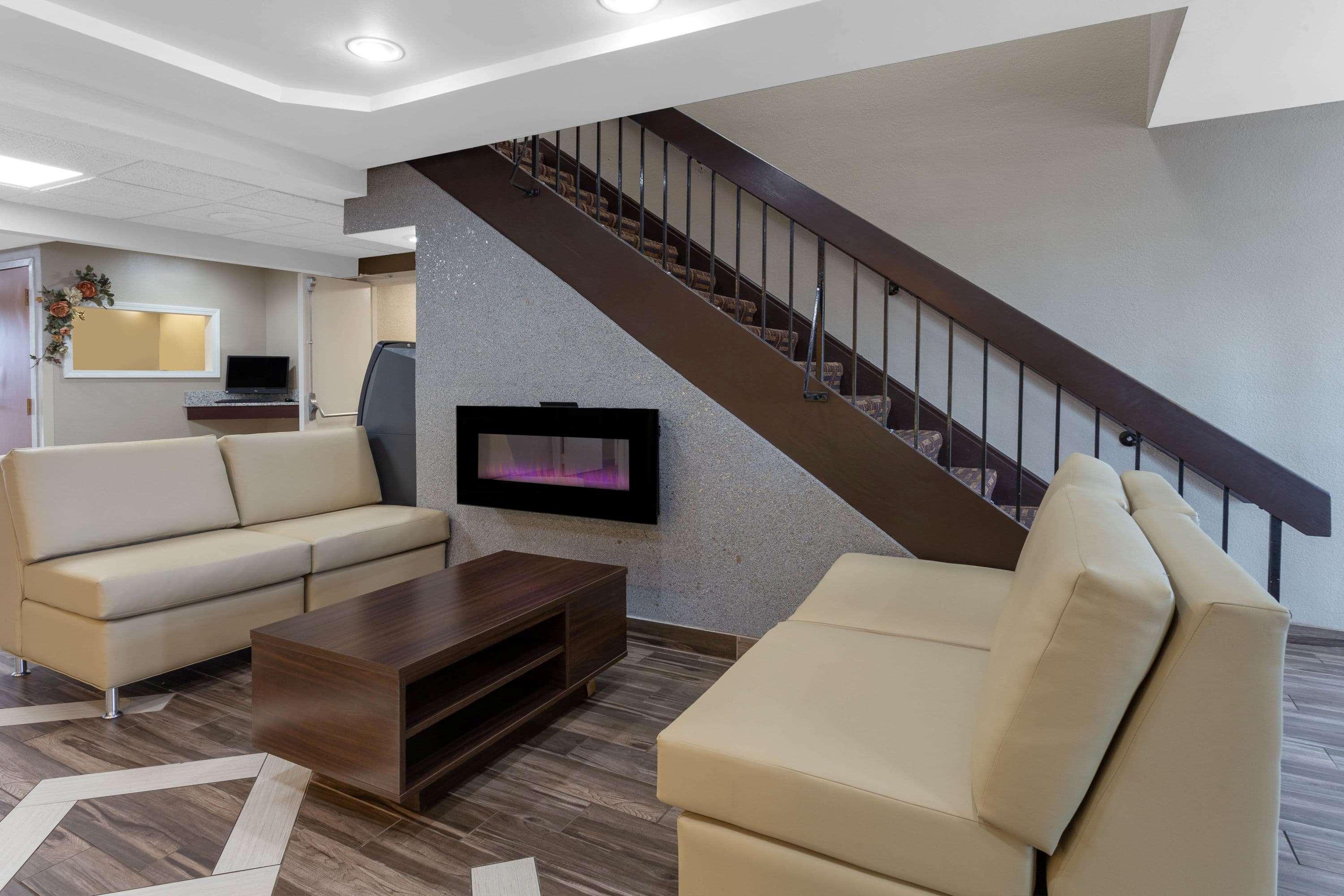 Super 8 By Wyndham South Holland Otel Dış mekan fotoğraf