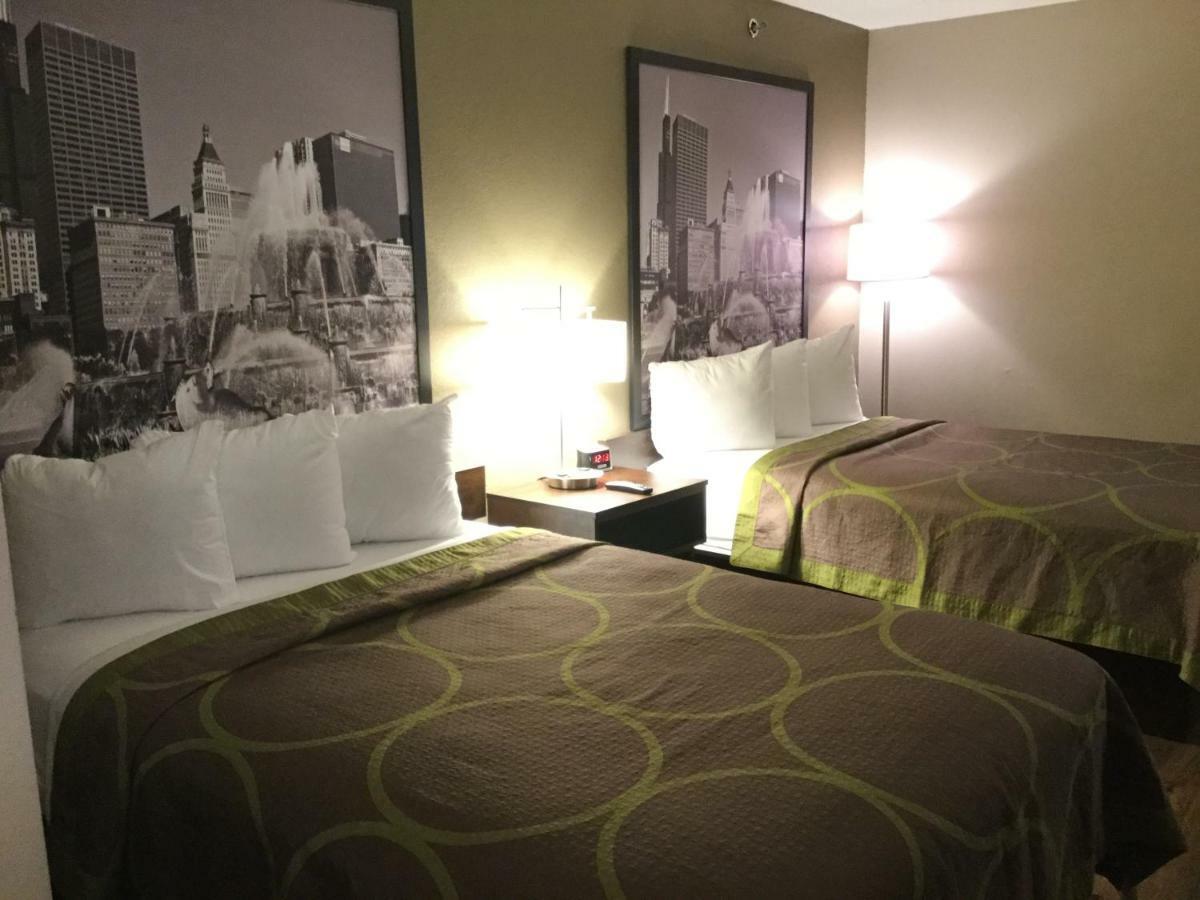 Super 8 By Wyndham South Holland Otel Dış mekan fotoğraf