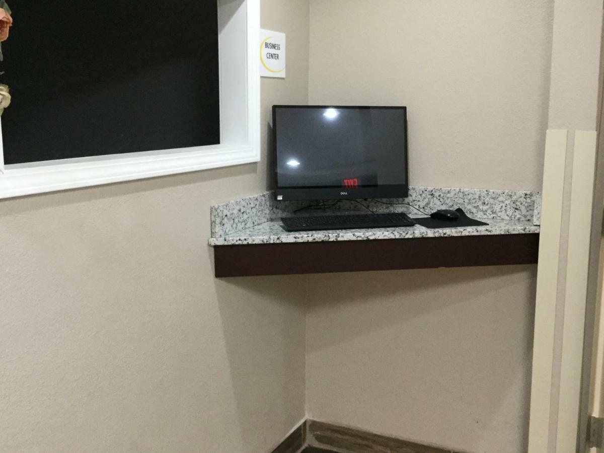 Super 8 By Wyndham South Holland Otel Dış mekan fotoğraf